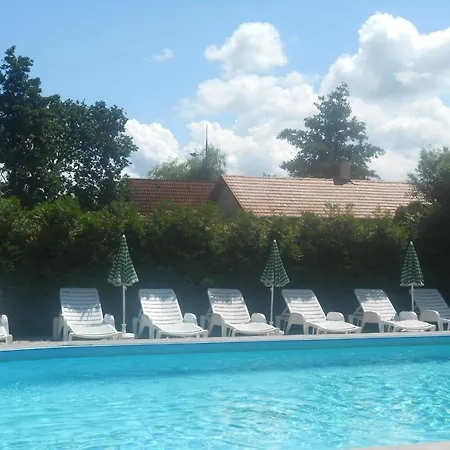Ferienwohnung Mit Pool Fuer 5 Personen * Balatonmariafurdo