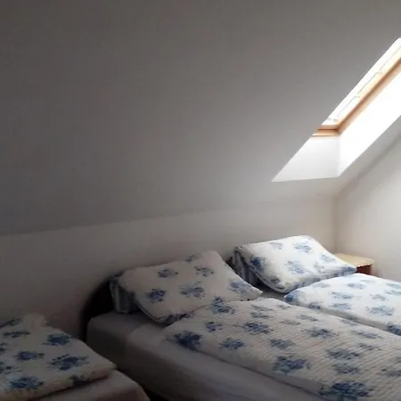 Ferienwohnung Mit Pool Fuer 5 Personen *
